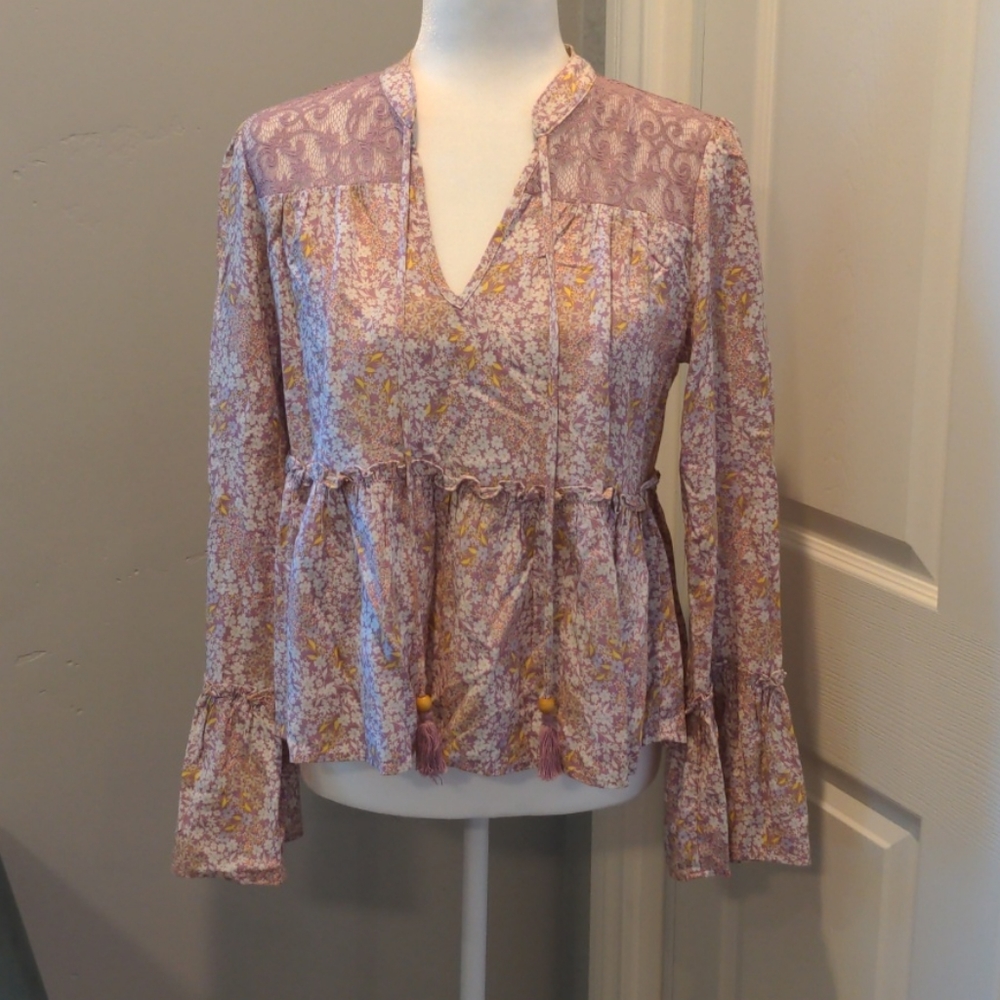 Gypsies & Moondust bell sleeve floral and lace top